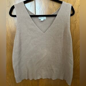 Ava & Viv V-Neck Ribbed Top in Brown